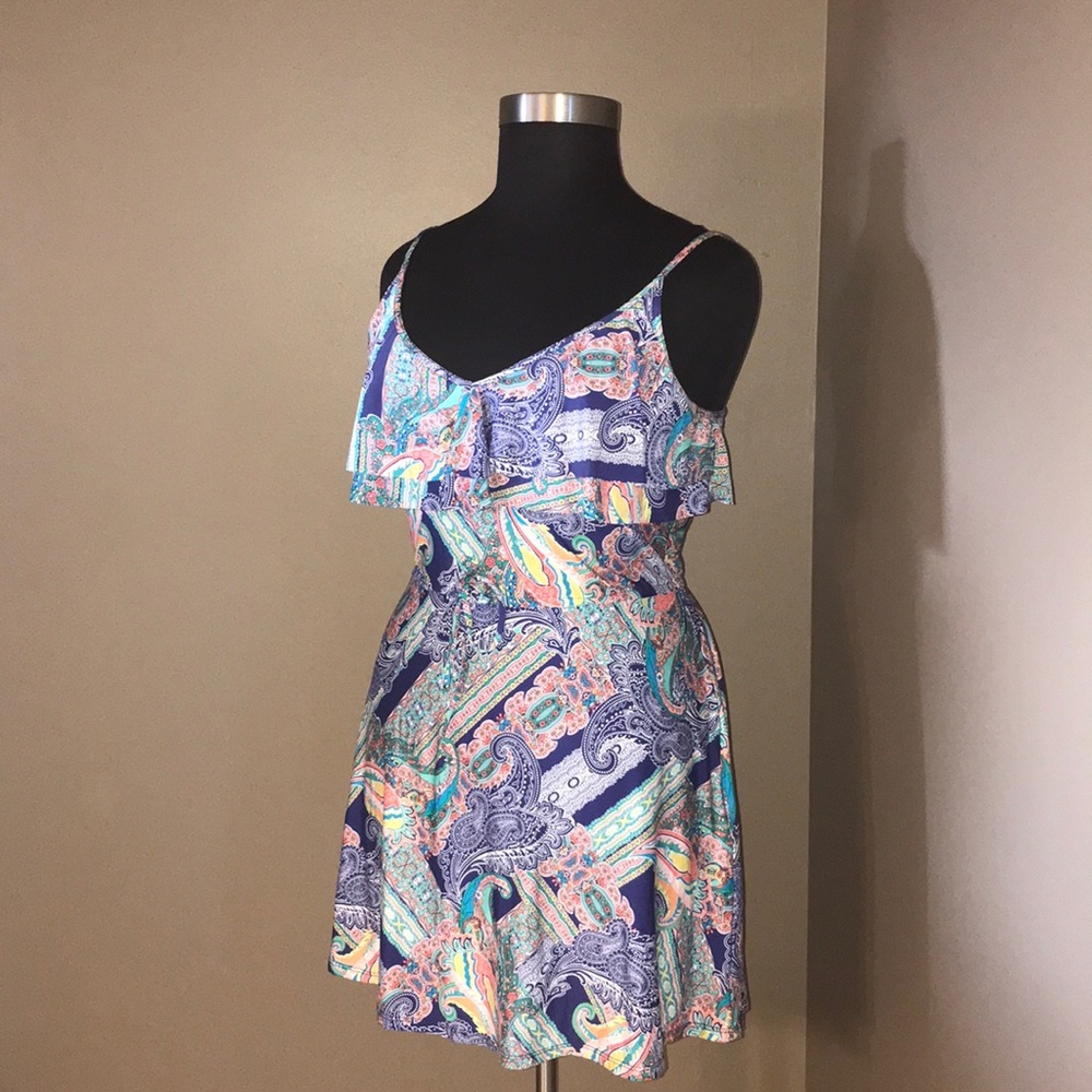 Kenneth Cole Reaction Bathing Suit Cover-up